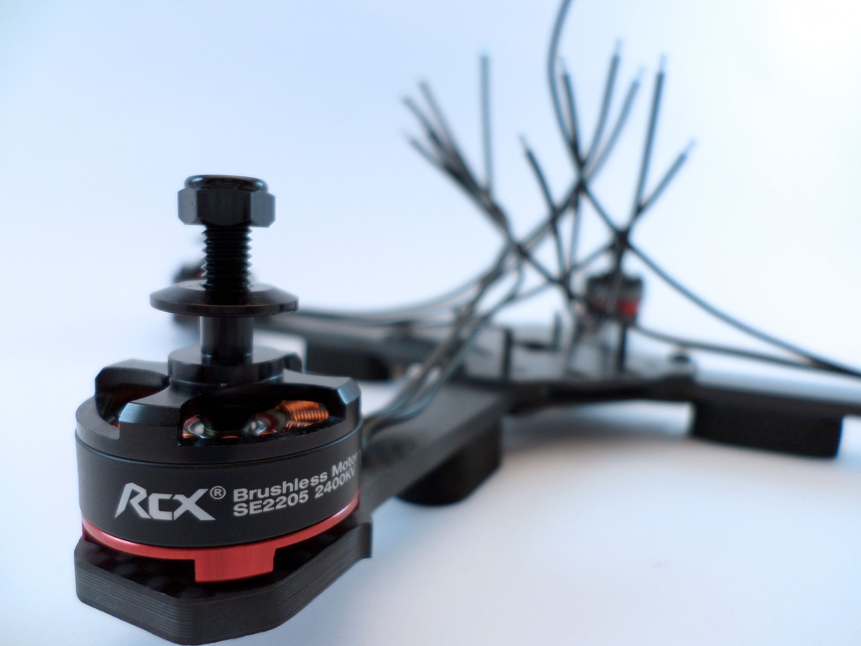 RCX SE2205 2400KV